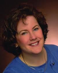 Elizabeth Boyle's Instagram, Twitter & Facebook