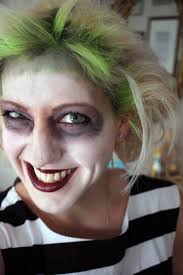 How did you get her to marry you? Halloween In My Wardrobe Beetlejuice Lipstick Lettuce Lycra