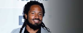 Davis Jones's Instagram, Twitter & Facebook