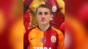 Süper lig'de sezonun sonuna yaklaşılmasıyla birlikte yaz transfer dönemi için çalışmalarını hızlandıran galatasaray, transferde ilk imzayı attırıyor. Kerem Akturkoglu Hattrick Galatasaray Da Youtube