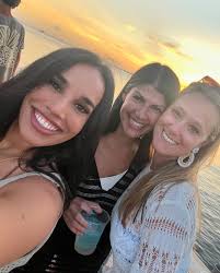 Keepsinthekeys Celebrating my Best Friends Wedding 💕