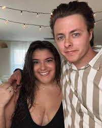 Kayla Wallace Webb (@kaywallace_) • Instagram photos and videos