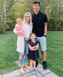 Angela price, who is married to canadiens goalie carey price, gets ready to cheer him on along with their daughters liv, 4, and millie, 1, from her parents' home in kennewick, wash., during 2020 nhl playoffs. Carey Price The Best Facebook
