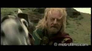 Pour libérer minas tirith, les cavaliers du rohan chargent à l'aube, annoncés par le chant du coq, animal éminemment lié au soleil. Le Seigneur Des Anneaux Les Deux Tours Wiki J R R Tolkien Fandom