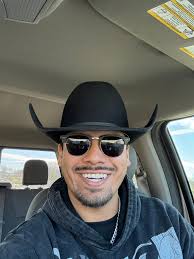 Looking for friends to attend jaripeos and dance nights in San Diego