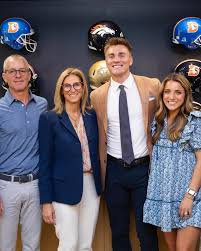 365 married to you, and they have been the very best days of my life!!!!!  Love ya til heaven, @bonix10 🤍