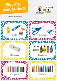 Telechargement Etiquettes Pour La Classe Le Blog Savoirsplus En 2020 Decoration Classe Maternelle Etiquette Classe Organisation De La Salle De Classe