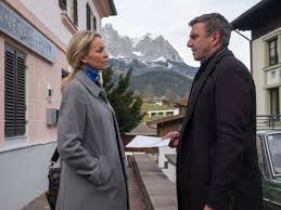 Seine feierliche ansprache wird einzig durch das nicht enden wollende klingeln von dr. Der Bergdoktor Zdf Die Wichtigsten Fakten Zur Serie Tv