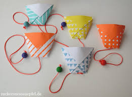 This is article about bastelideen winter kindergarten inspirierend adventskalender tannenbaum basteln rating: Ein Tolles Fangbecherspiel Selbst Basteln Zuckersusse Apfel Kreativer Familienblog Und Reiseblog