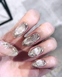 manakaさんはinstagramを利用しています 氷みたいなネイル 小銭出すときはちょっと大変 笑 ネイル ネイルデザイン nail ネイル