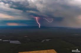 Dołącz do nas i subskrybuj nasz kanał na youtube! Severe Weather Eu On Twitter Amazing Drone Footage Of Lightning On A Storm Near Trozym Poland On August 6 Photos Przemek Mielczarek Lubuscy Lowcy Burz Https T Co Ynlovdavfe
