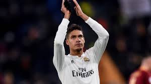 Raphaël xavier varane (lilla, 25 aprile 1993) è un calciatore francese di origini martinicane, difensore del real madrid e della nazionale francese, con cui si è laureato campione del mondo nel 2018. Raphael Varane Joins Manchester United Among 10 Most Expensive Real Departures Transfermarkt