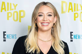 Hilary duff hilary duff stopped by jess cagle's siriusxm show on thursday morning (may 6) to talk about her how i met your mother spinoff, her new children's book and why the lizzie mcguire revamp fell apart. Hilary Duff To Star In How I Met Your Mother Sequel Series For Hulu People Com