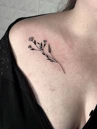 Pin Em Tatuagem Delicada Para Mulher Normalmente o publico feminino tem preferencia por tatuagens delicadas e pequenas. pin em tatuagem delicada para mulher