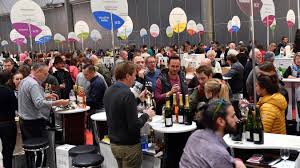 Un vigneron indépendant peut être petit et commencer comme un petit vignoble. Le Salon Des Vins Des Vignerons Independants A Lille Grand Palais Est Annule