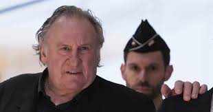 Hundreds of volunteers join search for missing Iowa boy