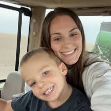 Emily Weathers (@_eweathers_)