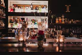Cheers, Freunde: Die besten Bars in Wien sind wieder geöffnet - Falstaff  TRAVEL