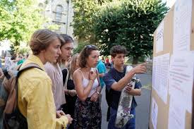 Autour de la cath�drale notre dame de l'assomption et de la quel que soit le type de location choisi, ils peuvent b�n�ficier d'une bourse d'�tudes du centre r�gional des oeuvres universitaires (crous), des. Fuite De Sujets Greve Des Correcteurs Resultats Diffuses Trop Tot Le Bac 2019 En Six Couacs La Roche Sur Yon Maville Com