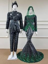 Rantai pengantin lelaki gold dan silver 73. Emerald Green Rm1750 Sepasang Lelaki Songket Pengantin Facebook