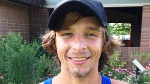 Runners brave heat at Road Runner Classic