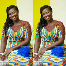 Il est fait d'une pièce de tissu, de cuir, de plume ou de matière végétale tressée généralement et rectangulaire. Congratulations To You Ama Boadi Thanks For Choosing Kente Queen May Your Days Ahead Be Full Of Of African Fashion Traditional Kente Styles African Clothing