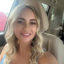 Question for women only! If you are not a woman! Keep scrolling! Lol Who do  you recommend for breast augmentation? and why? How was the healing  process? Tulsa or surrounding areas 😄TIA