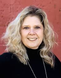 Amos seeks council seat