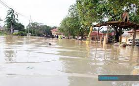 Lift your spirits with funny jokes, trending memes, entertaining gifs, inspiring stories, viral videos, and so much more. Bernama Flash Floods Hit Muar 82 Evacuated To Five Relief Centres
