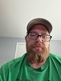 Just figured I'd say hi to all the ladies in here. I'm single and live in  Hartford County.