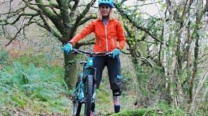 All The Clothing You Need For Winter Mountain Biking Total Women S Cycling Biking Outfit Winter Outfits Mountain Bike Clothing