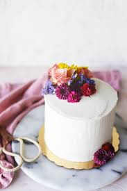 Follow along with these cake decorating tips as our pastry chef explaining the petal paste techniques. How To Decorate A Cake With Flowers