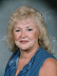 Tracey Roman's Instagram, Twitter & Facebook