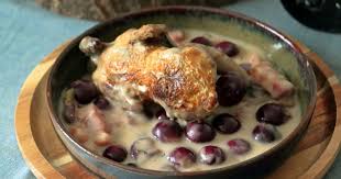 Recette caille en cocotte cailles en cocotte recette. Cocotte De Cailles Aux Raisins Aux Lardons Et A La Creme Recette Par Happy Papilles