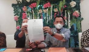 Penetapan umk itu tertuang dalam surat keputusan (sk) gubernur jatim nomor 188/538/kpts/013/2020 tentang umk jatim 2021. Pemprov Jatim Umumkan Besaran Umk 2021 Ring 1 Jatim Naik Rp100 Ribu Suara Surabaya