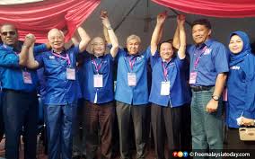 Isu mengenai pilihan raya kecil tanjung piai bossku ambil cuti, bossku lawan guan eng orang dap enggan pakai songkok. Tiada Perebutan Kerusi Dengan Mca Hanya Berbeza Kepentingan Kata Zahid Free Malaysia Today Fmt