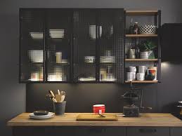 Cuisine de style industriel avec étagères ouvertes. Comment Creer Un Style Industriel Dans Sa Cuisine Blog Cuisinella