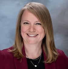 Amanda Stout's Instagram, Twitter & Facebook