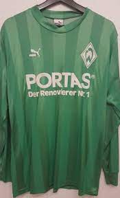 It also displays the transfer fees. Werder Bremen Kit History Football Kit Archive