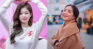Gaun merah klasik jisoo · 5. Adu Gaya Baju Kembar Nagita Vs Jennie Blackpink Siapa Yang Terkece