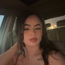 Join us for Toddler Tuesdays at Discovery Green! 📚 Little ones and their  caretakers are in for a morning of fun, learning, and imagination! Enjoy  interactive story time, themed crafts, character meet