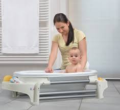 Je nach individueller situation kannst du auch schon früher baden. Test Rotho Babydesign Top Badestation Hebammen Testen De