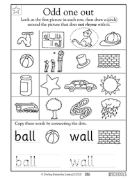 What Rhymes With Ball In This Coloring Worksheet Your Child Identifies The Pictures Of Words That Rh Rhyming Words Preschool Reading Rhyming Words Worksheets
