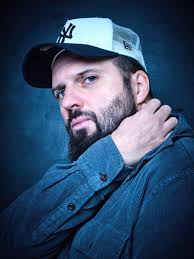 Le natif de Forbach, Eric Greff, revient sur le devant de la scène avec un  nouveau single