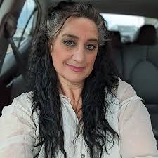 Amazon.in: Kat Feld: books, biography, latest update