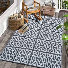 Measuring a massive 9 x 12 feet, this area rug from the home depot covers a large outdoor space with ease. Best Outdoor Rugs Buying Guide Gistgear