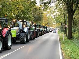 Von dienstag bis sonntag sind in der östlichen innenstadt demonstrationen mit mehreren hundert traktoren angemeldet, teilte die verkehrsinformationszentrale mit. Bauern Demo In Berlin Veranstaltungen Im Westerwald Ak Kurier De