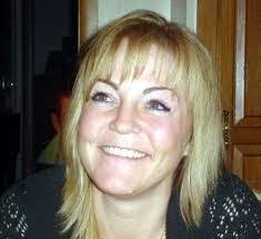 Lisa Laviolette's Instagram, Twitter & Facebook