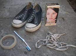 Cara menghitamkan sepatu dengan spidol. 4 Cara Menghitamkan Sepatu Yang Warnanya Terlihat Pudar