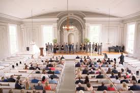 The Old Whaling Church In Edgartown Is The Perfect Spot For A Classic Martha S Vine Vineyard Wedding Venues Beautiful Wedding Location Marthas Vineyard Wedding